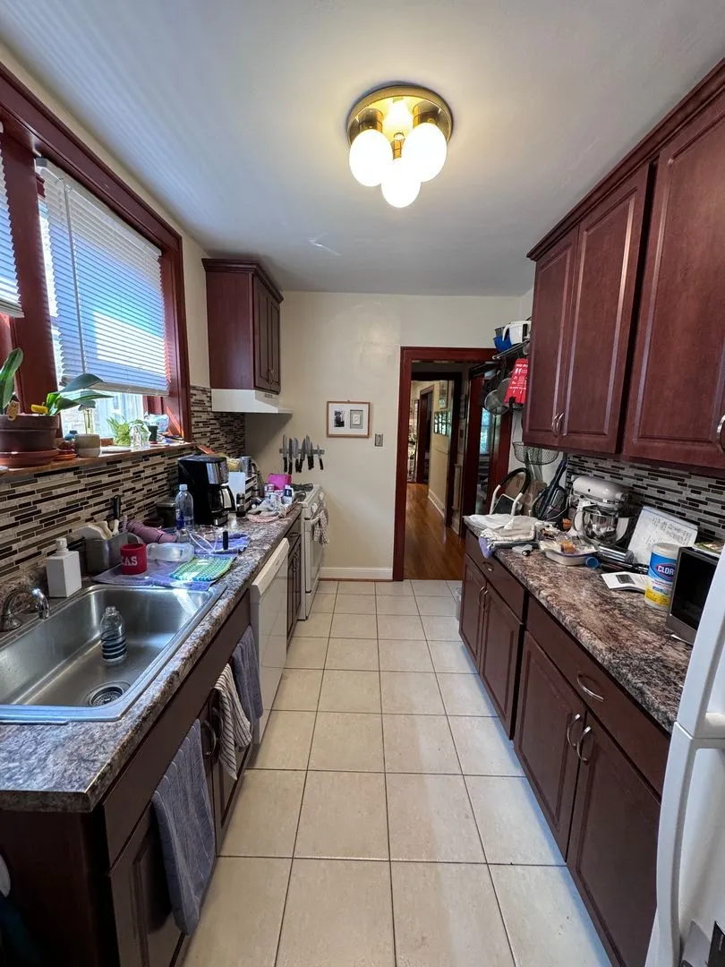 2219 W Montrose Ave, , 60618, USA 60618-unit#3-Chicago-IL
