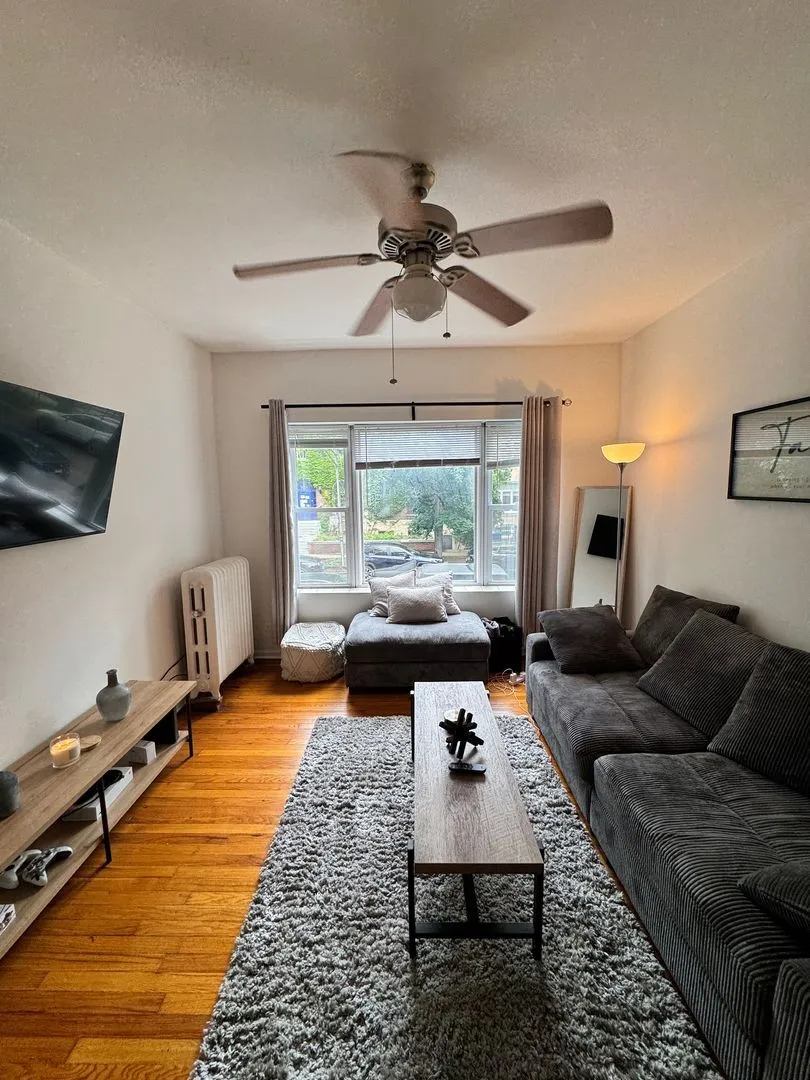 611 W Arlington Pl, ,  60614, USA 60614-unit#1N-Chicago-IL