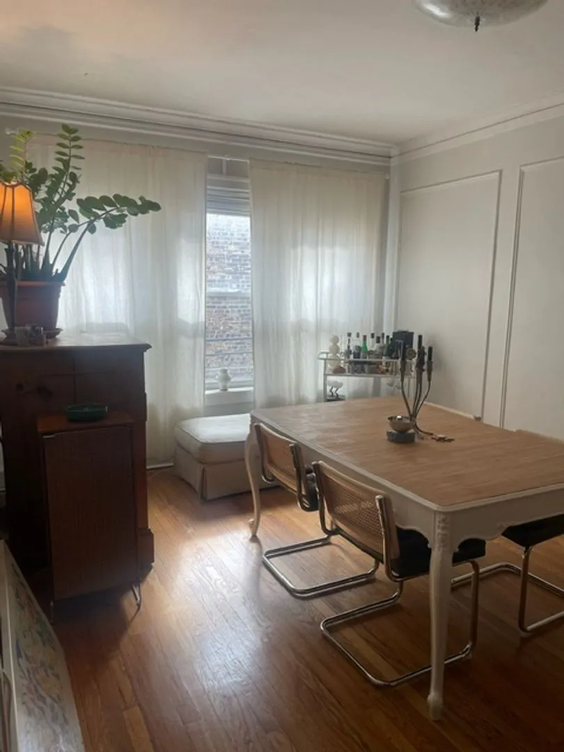 1461 W Summerdale Ave, ,  60640, USA 60640-unit#2A-Chicago-IL