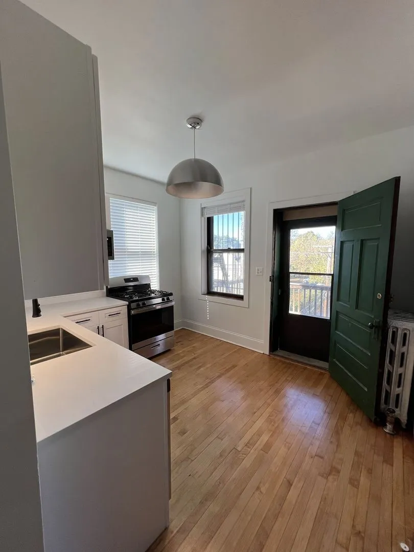 2440 N Racine Ave, ,  60614, USA 60614-unit#1208-3-Chicago-IL