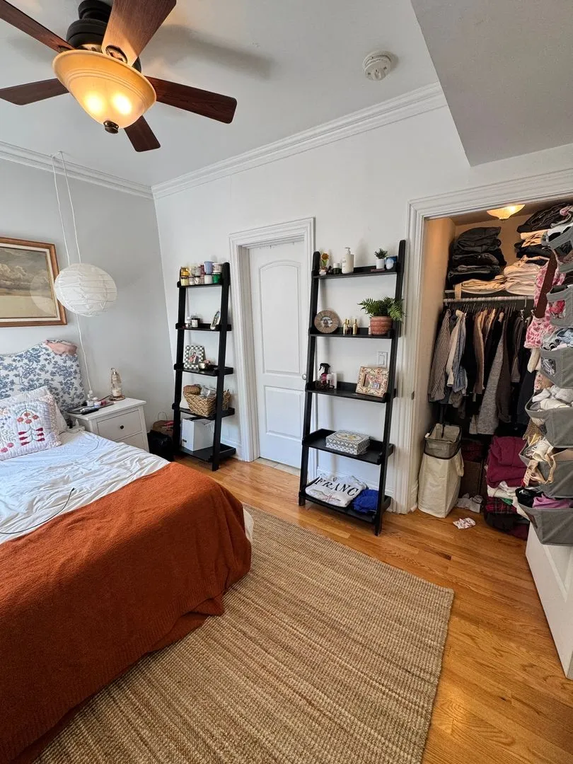 447 W Oakdale Ave, ,  60657, USA 60657-unit#2-Chicago-IL