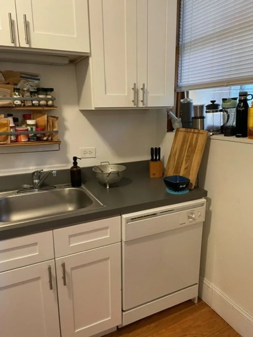 5106 N Glenwood Ave, ,  60640, USA 60640-unit#2-Chicago-IL