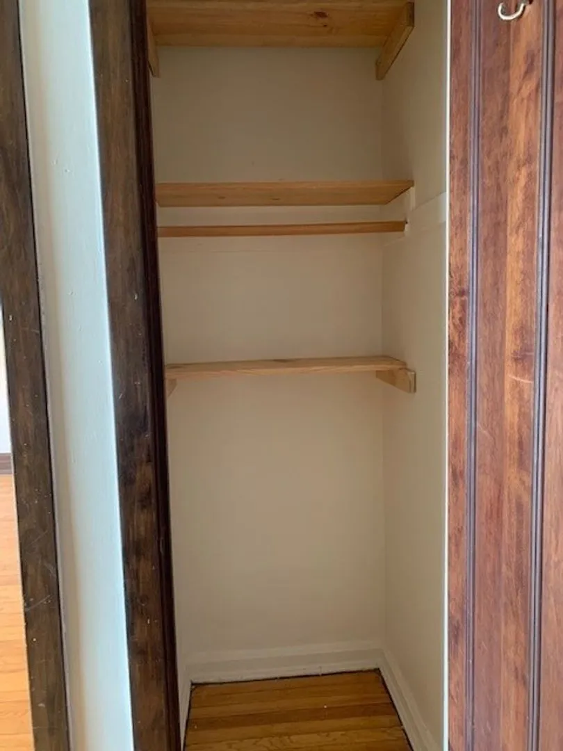 1528 W Berteau Ave, , 60613, USA 60613-unit#3-Chicago-IL