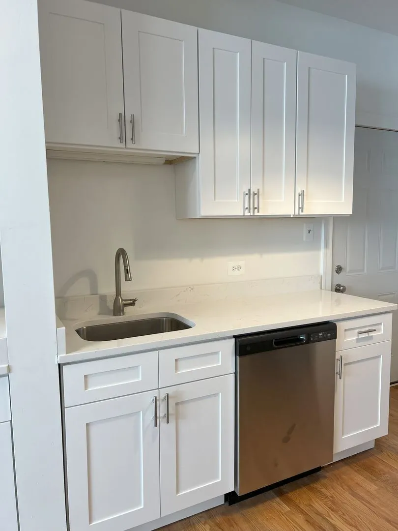 856 W Wolfram St, , 60657, USA 60657-unit#3W-Chicago-IL