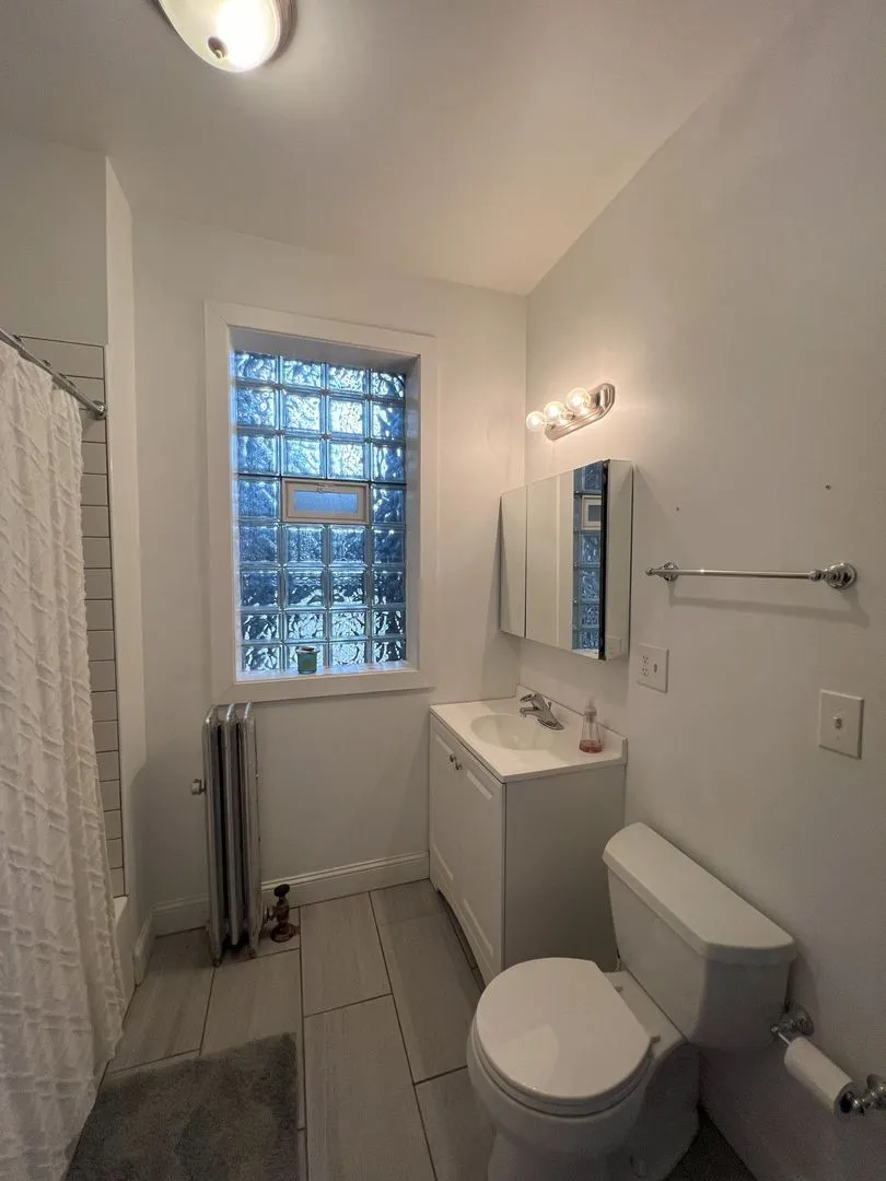 2440 N Racine Ave, , 60614, USA 60614-unit#2440-2-Chicago-IL