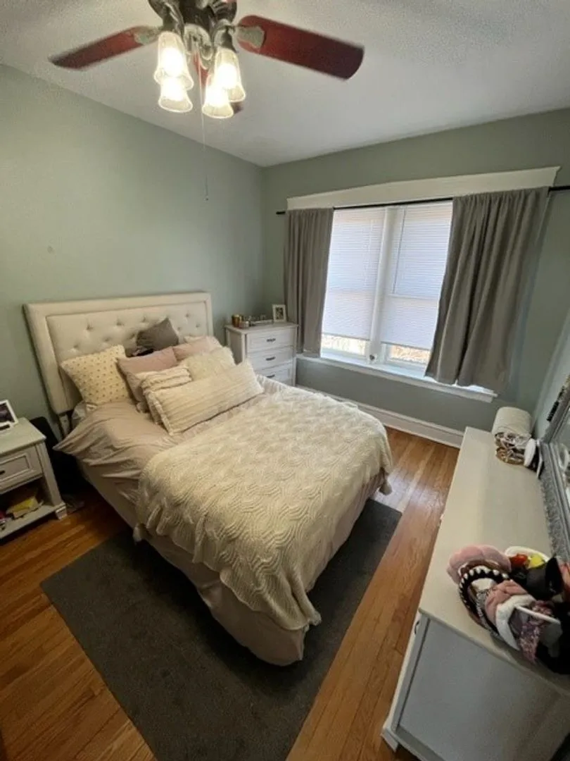 1221 W Grace St, ,  60613, USA 60613-unit#3-Chicago-IL