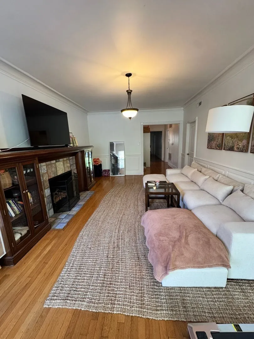 447 W Oakdale Ave, ,  60657, USA 60657-unit#2-Chicago-IL