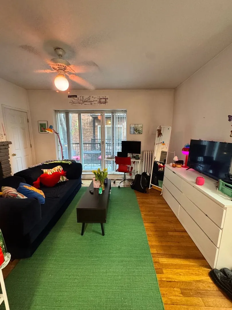 511 W Deming Pl, ,  60614, USA 60614-unit#1S-Chicago-IL