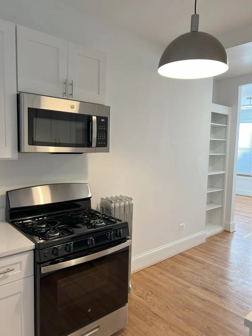 856 W Wolfram St, , 60657, USA 60657-unit#3W-Chicago-IL
