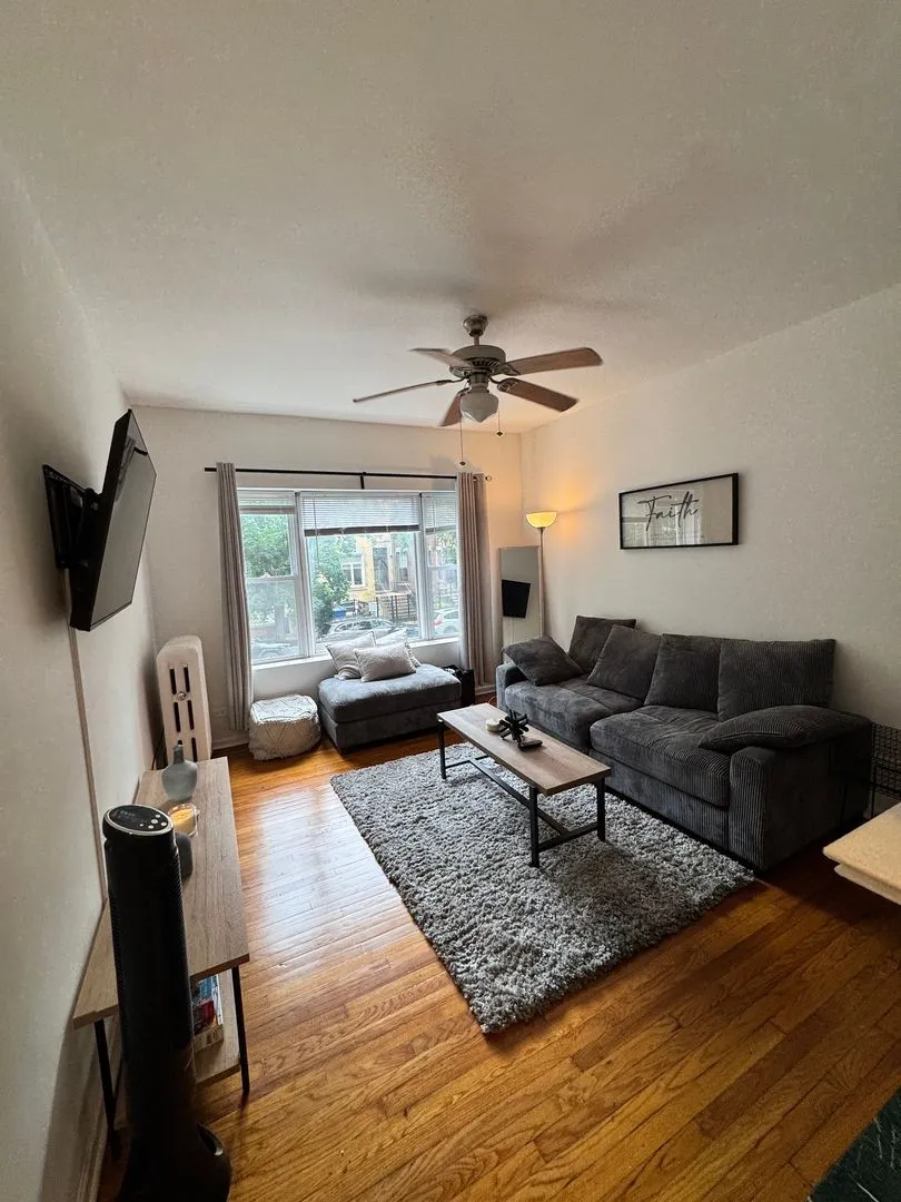 611 W Arlington Pl, ,  60614, USA 60614-unit#1N-Chicago-IL