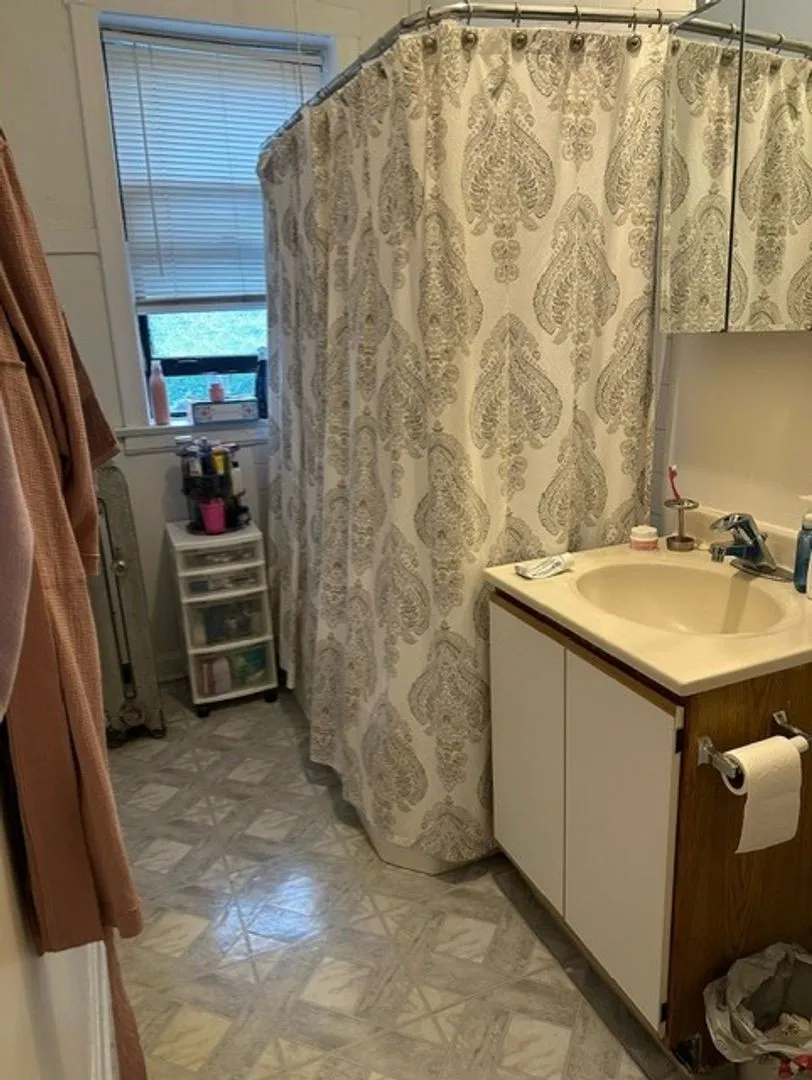 4623 N Damen Ave, , 60625, USA 60625-unit#2-Chicago-IL