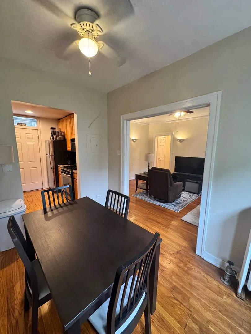 613 W Arlington Pl, ,  60614, USA 60614-unit#1N-Chicago-IL
