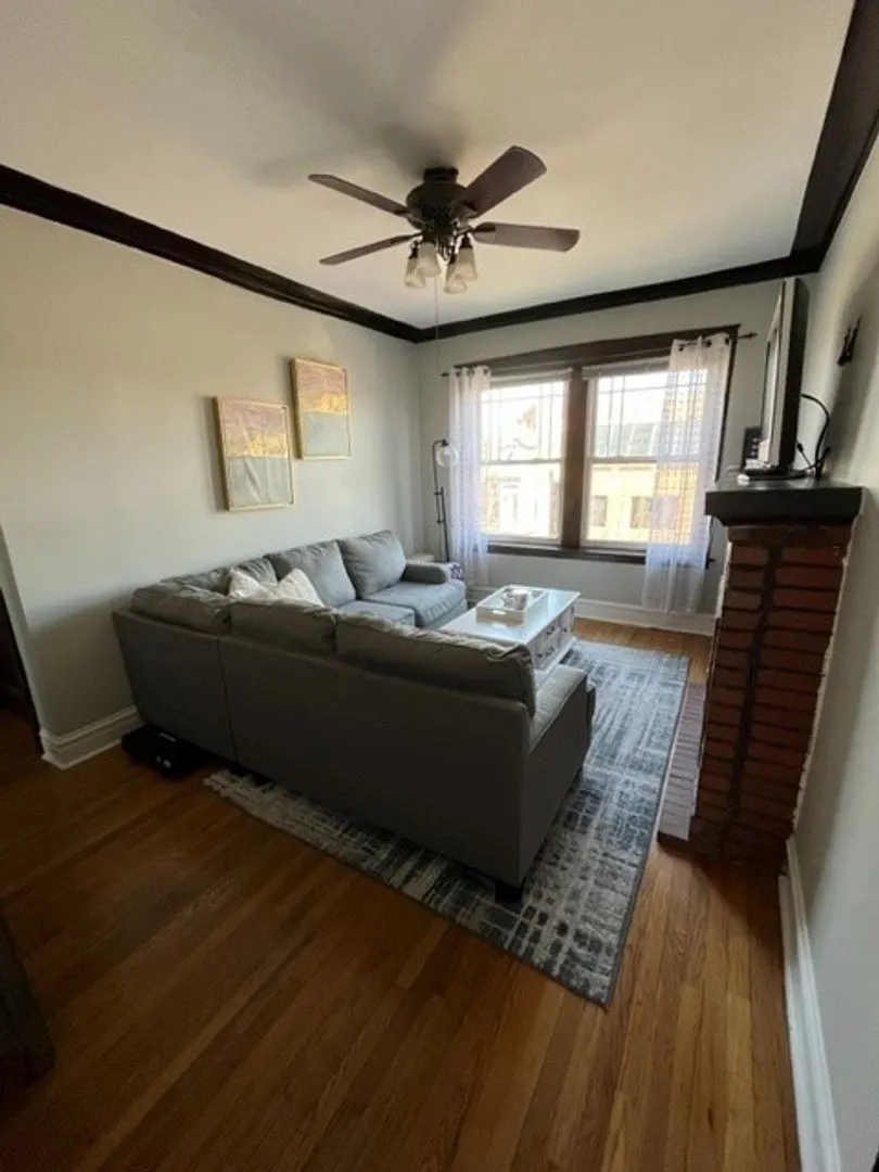1221 W Grace St, ,  60613, USA 60613-unit#3-Chicago-IL