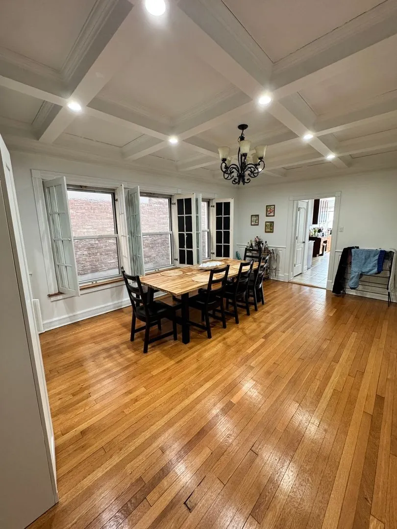447 W Oakdale Ave, ,  60657, USA 60657-unit#2-Chicago-IL