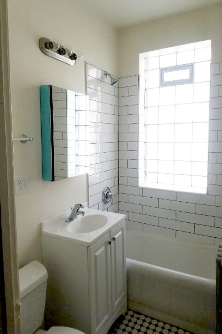 2022 W Berwyn Ave, , 60625, USA 60625-unit#3A-Chicago-IL