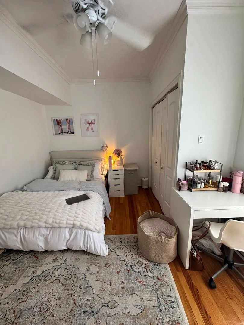 447 W Oakdale Ave, ,  60657, USA 60657-unit#2-Chicago-IL