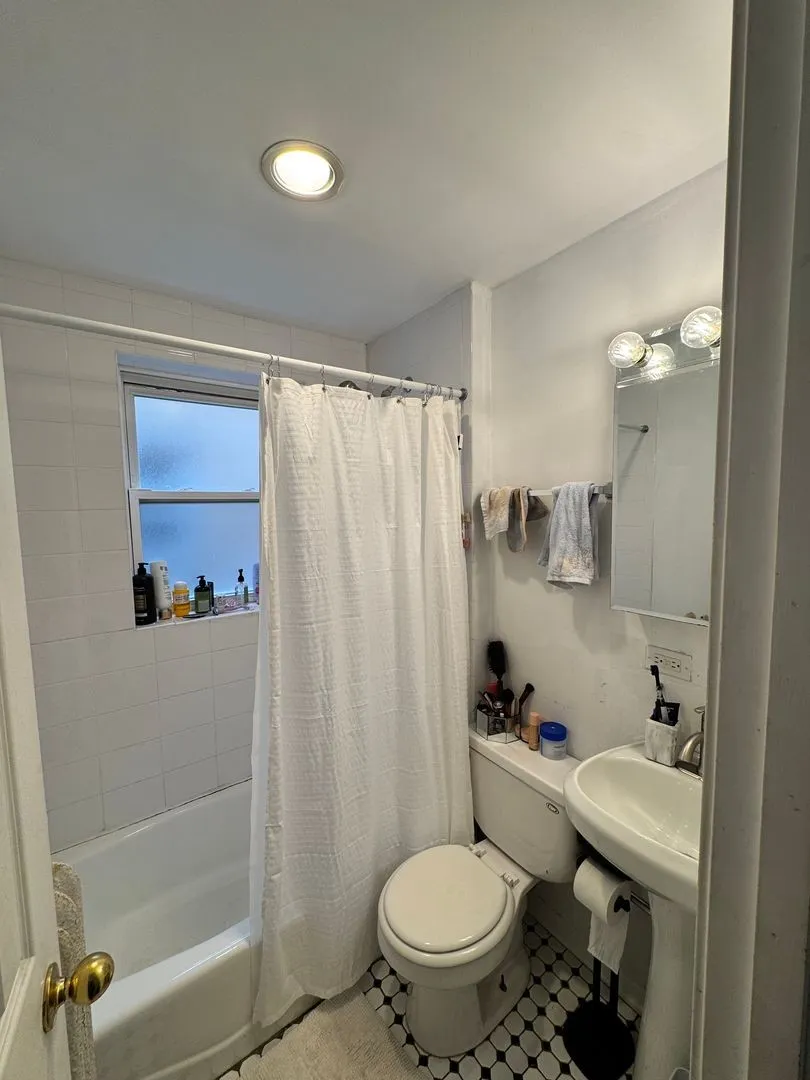 513 W Deming Pl, , 60614, USA 60614-unit#2N-Chicago-IL