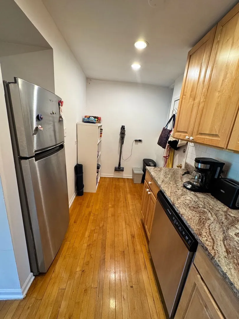 611 W Arlington Pl, ,  60614, USA 60614-unit#3N-Chicago-IL