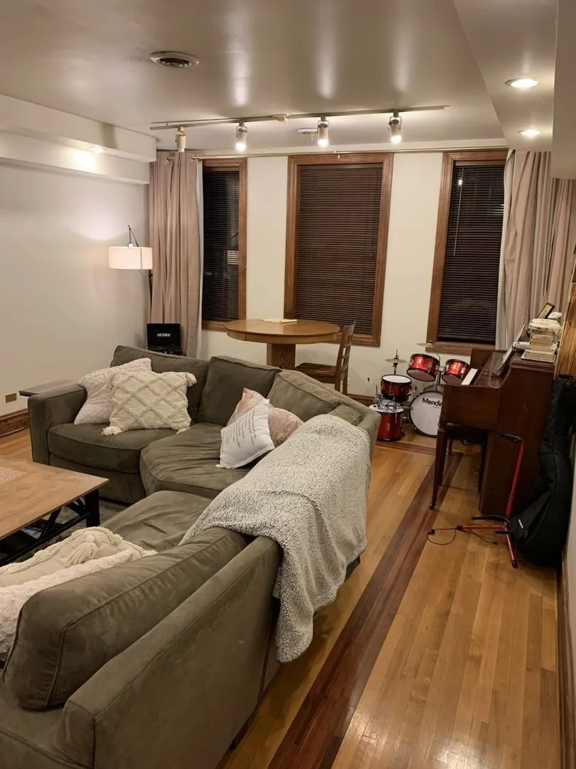2811 N Mildred Ave, ,  60657, USA 60657-unit#1-Chicago-IL