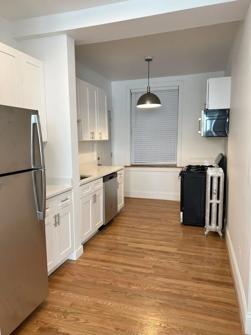 856 W Wolfram St, , 60657, USA 60657-unit#3W-Chicago-IL