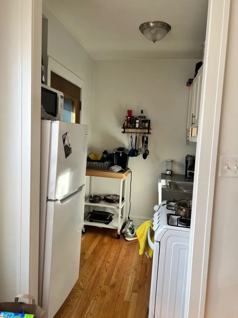929 W Oakdale Ave, ,  60657, USA 60657-unit#3I-Chicago-IL