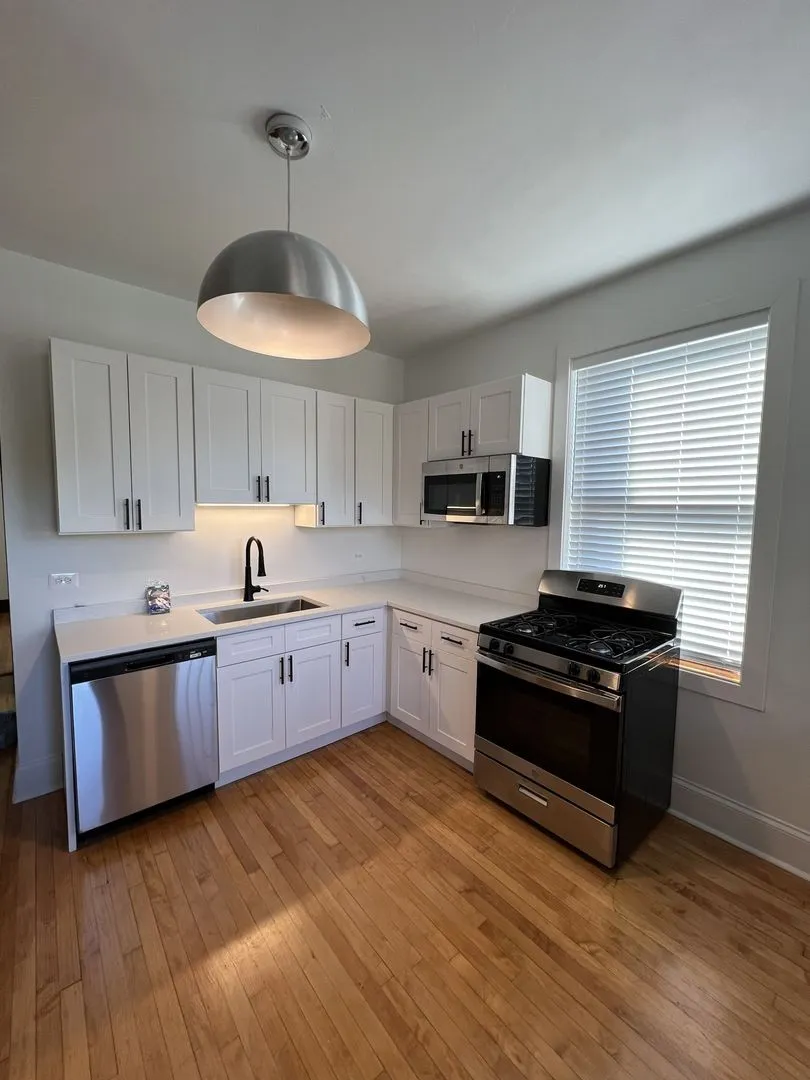 2440 N Racine Ave, ,  60614, USA 60614-unit#1208-3-Chicago-IL