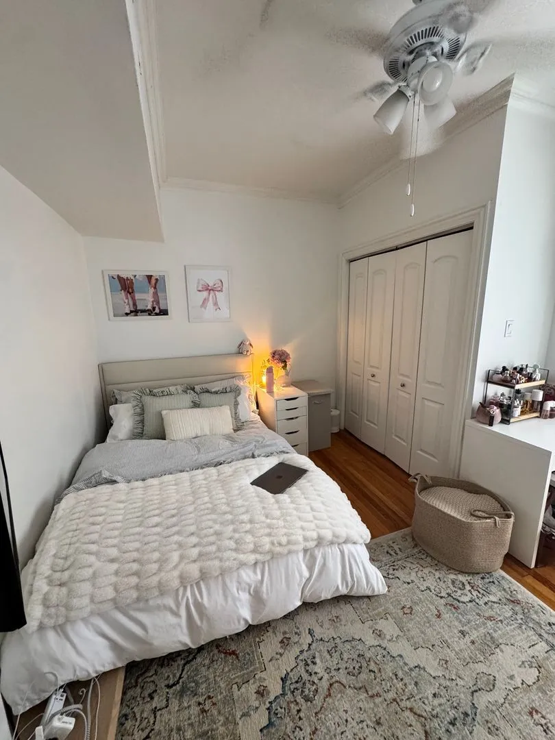 447 W Oakdale Ave, ,  60657, USA 60657-unit#2-Chicago-IL
