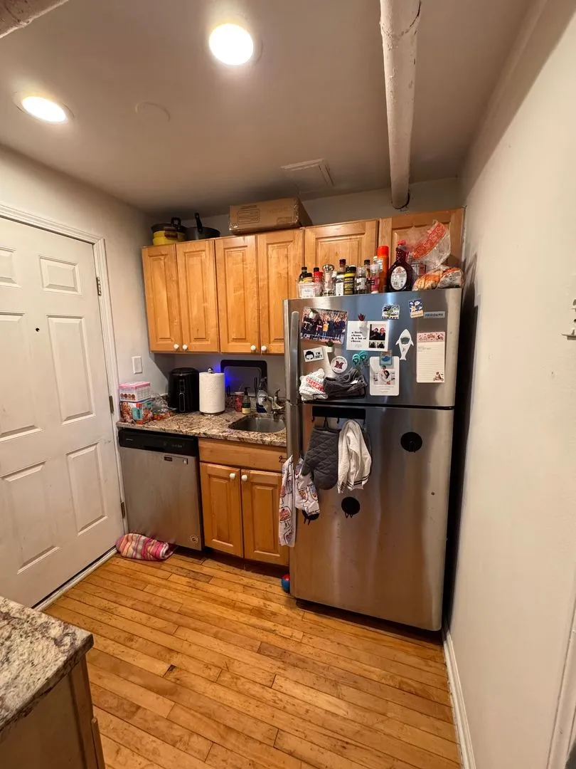 611 W Arlington Pl, ,  60614, USA 60614-unit#GS-Chicago-IL