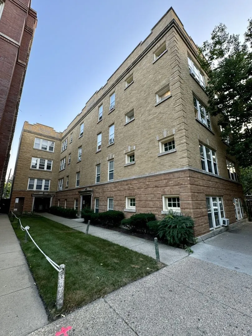 2217 W Montrose Ave, , 60618, USA 60618-unit#1A-Chicago-IL