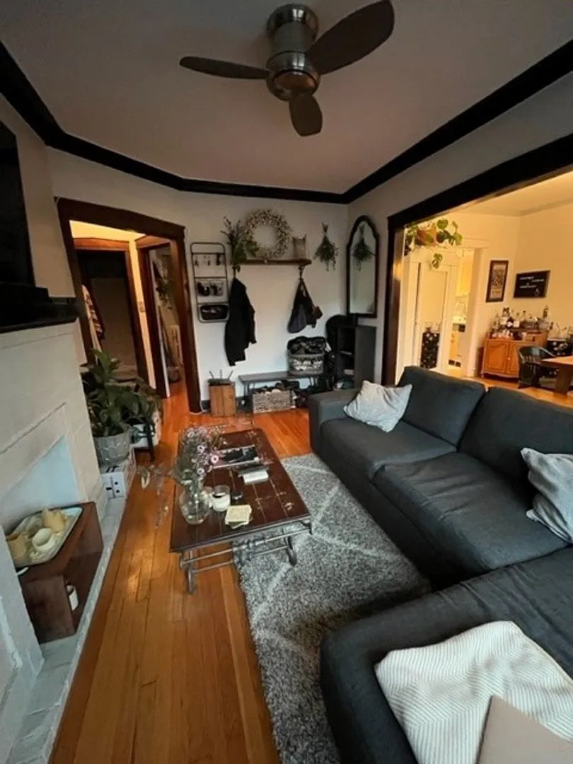 1221 W Grace St, ,  60613, USA 60613-unit#2-Chicago-IL