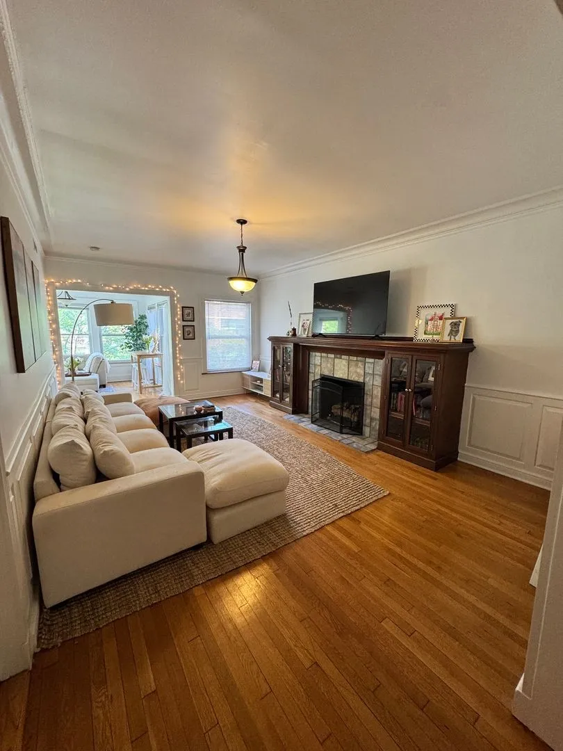 447 W Oakdale Ave, ,  60657, USA 60657-unit#2-Chicago-IL