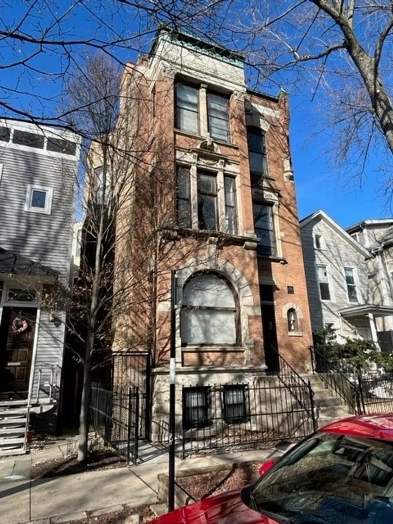 3046 N Clifton Ave, ,  60657, USA 60657-unit#1F-Chicago-IL