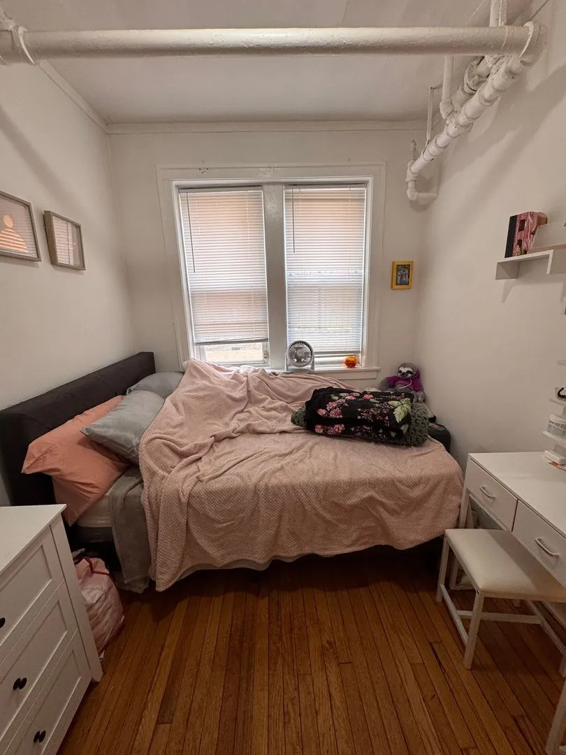 611 W Arlington Pl, ,  60614, USA 60614-unit#GS-Chicago-IL