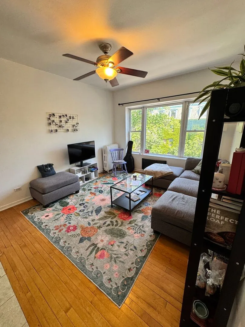 611 W Arlington Pl, ,  60614, USA 60614-unit#3N-Chicago-IL