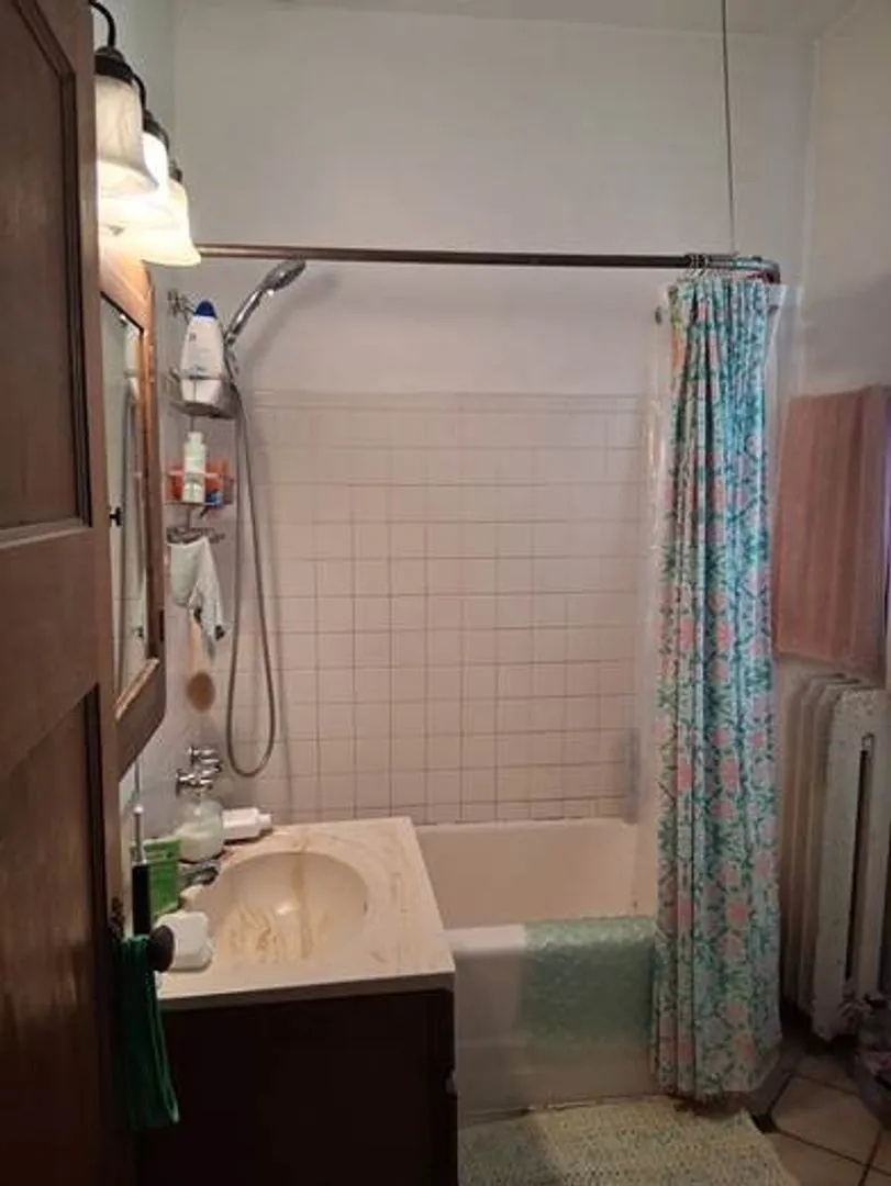 5534 N Winthrop Ave, , 60640, USA 60640-unit#1-Chicago-IL