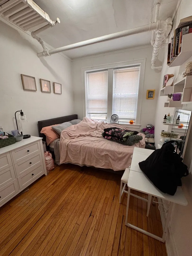 611 W Arlington Pl, ,  60614, USA 60614-unit#GS-Chicago-IL