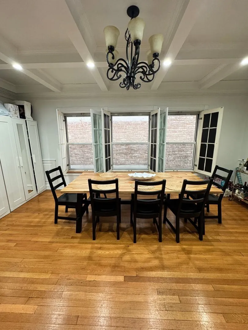 447 W Oakdale Ave, ,  60657, USA 60657-unit#2-Chicago-IL