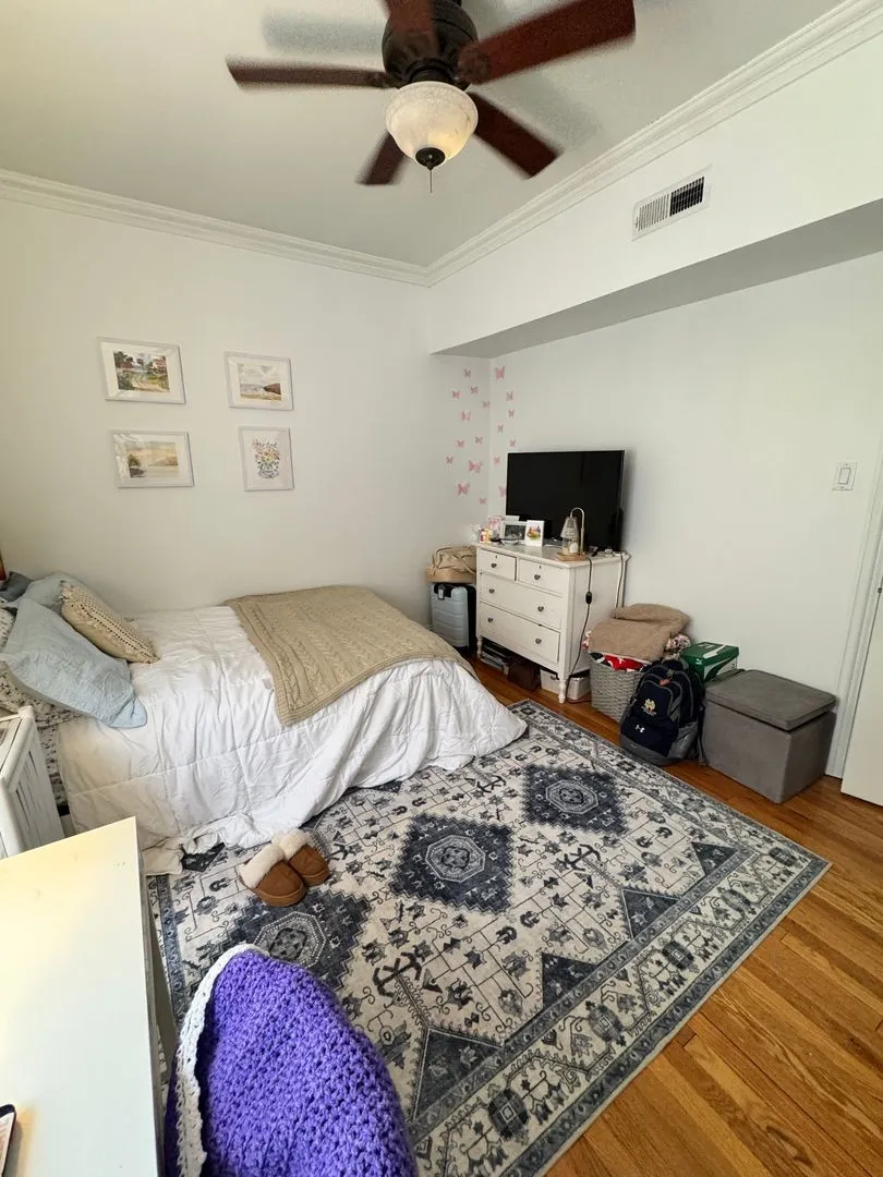 447 W Oakdale Ave, ,  60657, USA 60657-unit#2-Chicago-IL