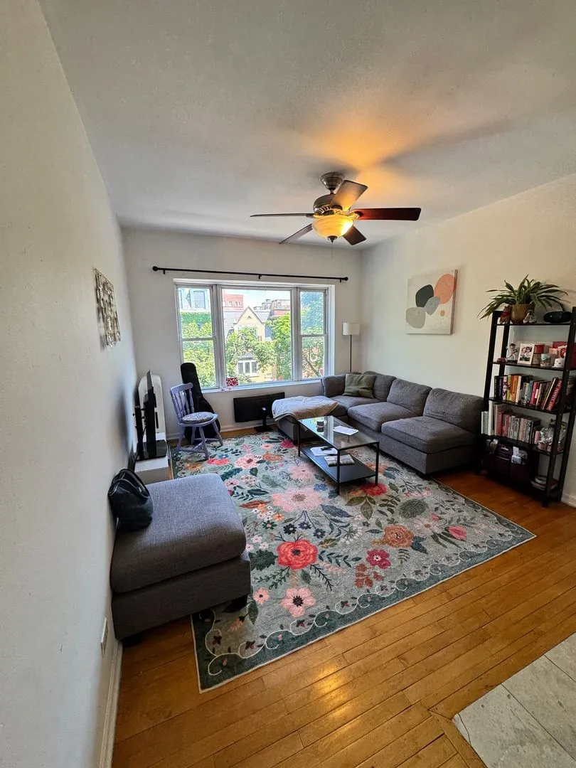 611 W Arlington Pl, ,  60614, USA 60614-unit#3N-Chicago-IL
