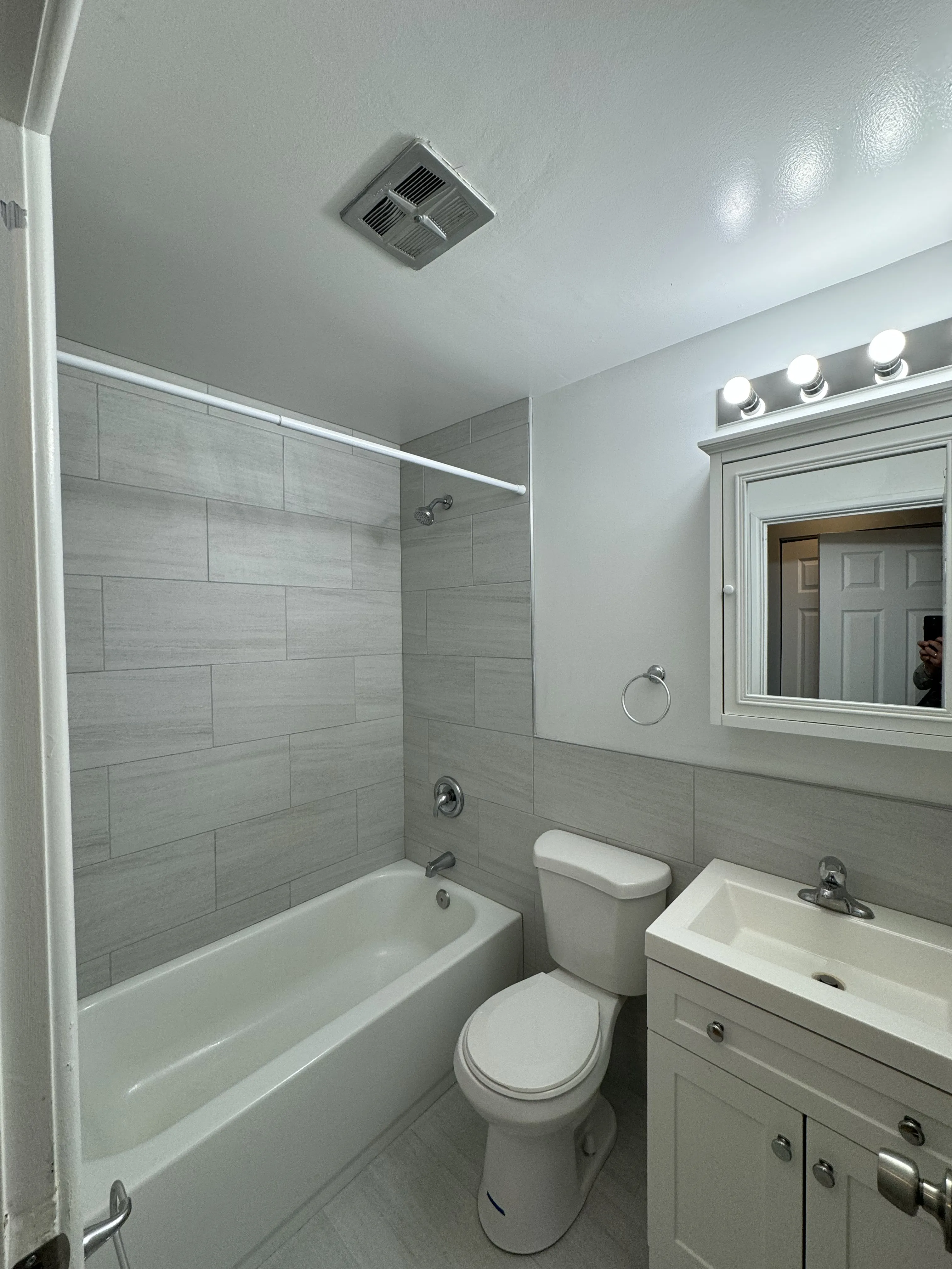 663 W Grace St, ,  60613, USA 60613-unit#101-Chicago-IL