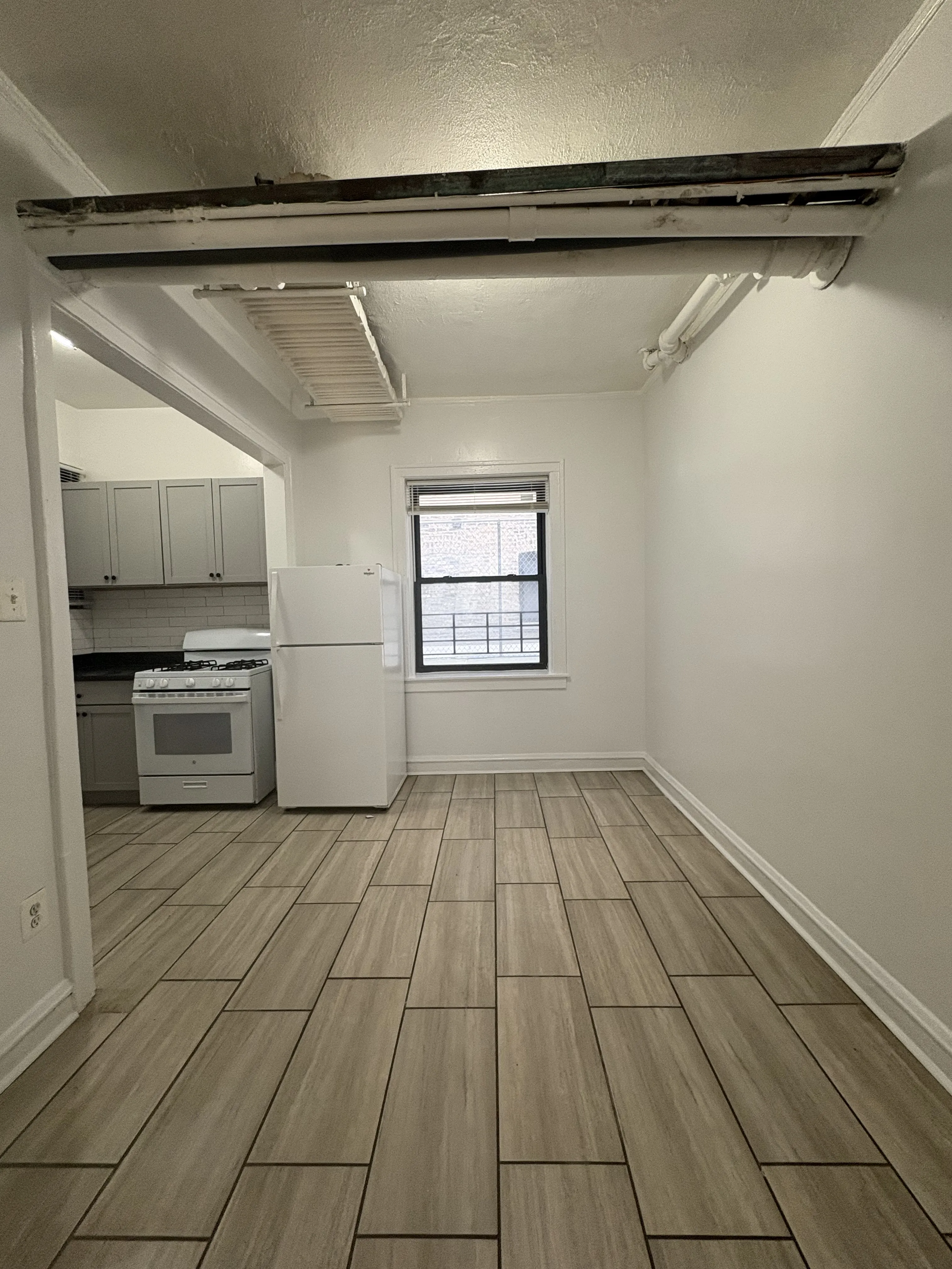 1321 W Estes Ave, ,  60626, USA 60626-unit#49-Chicago-IL
