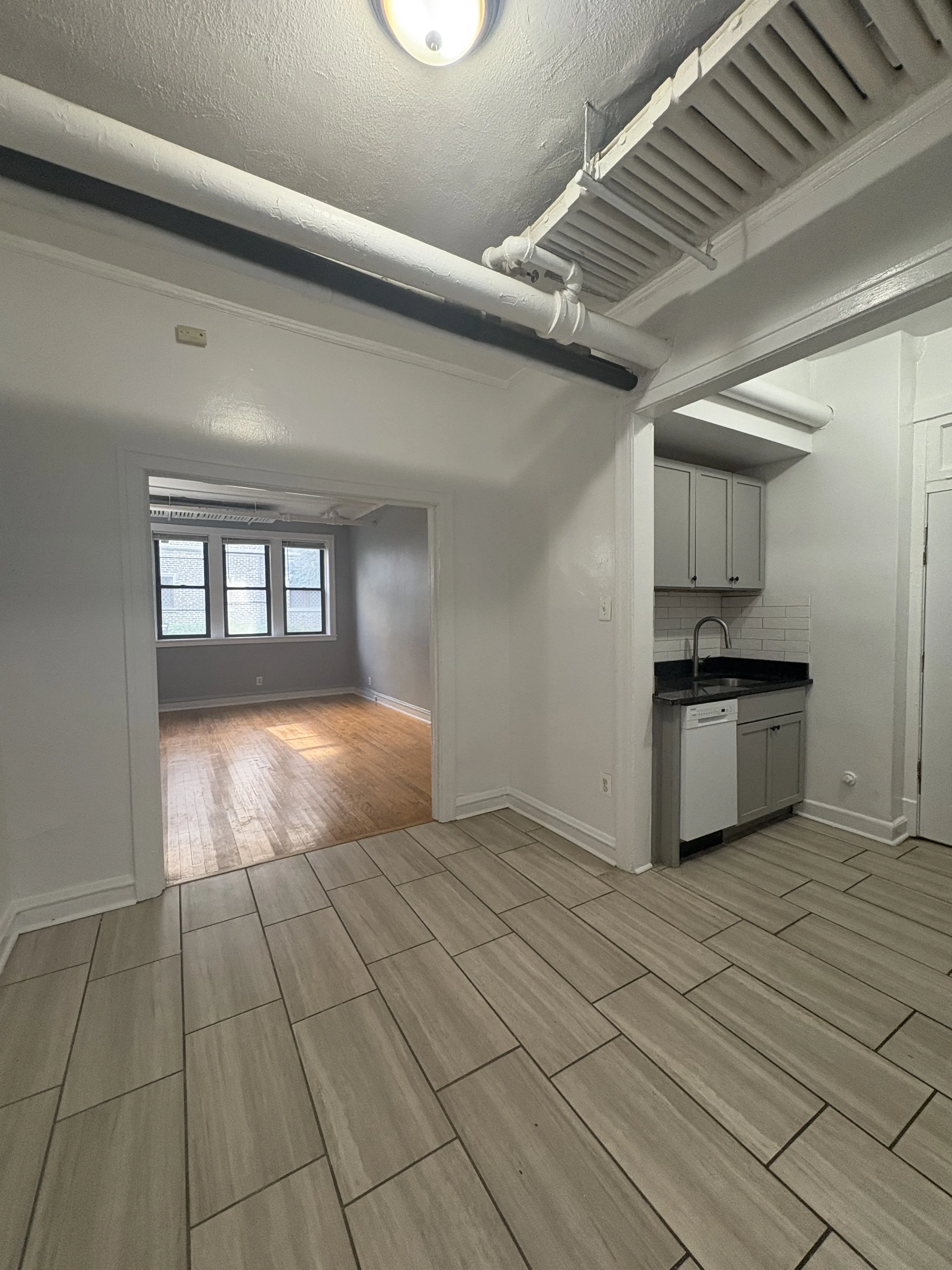 1321 W Estes Ave, ,  60626, USA 60626-unit#49-Chicago-IL