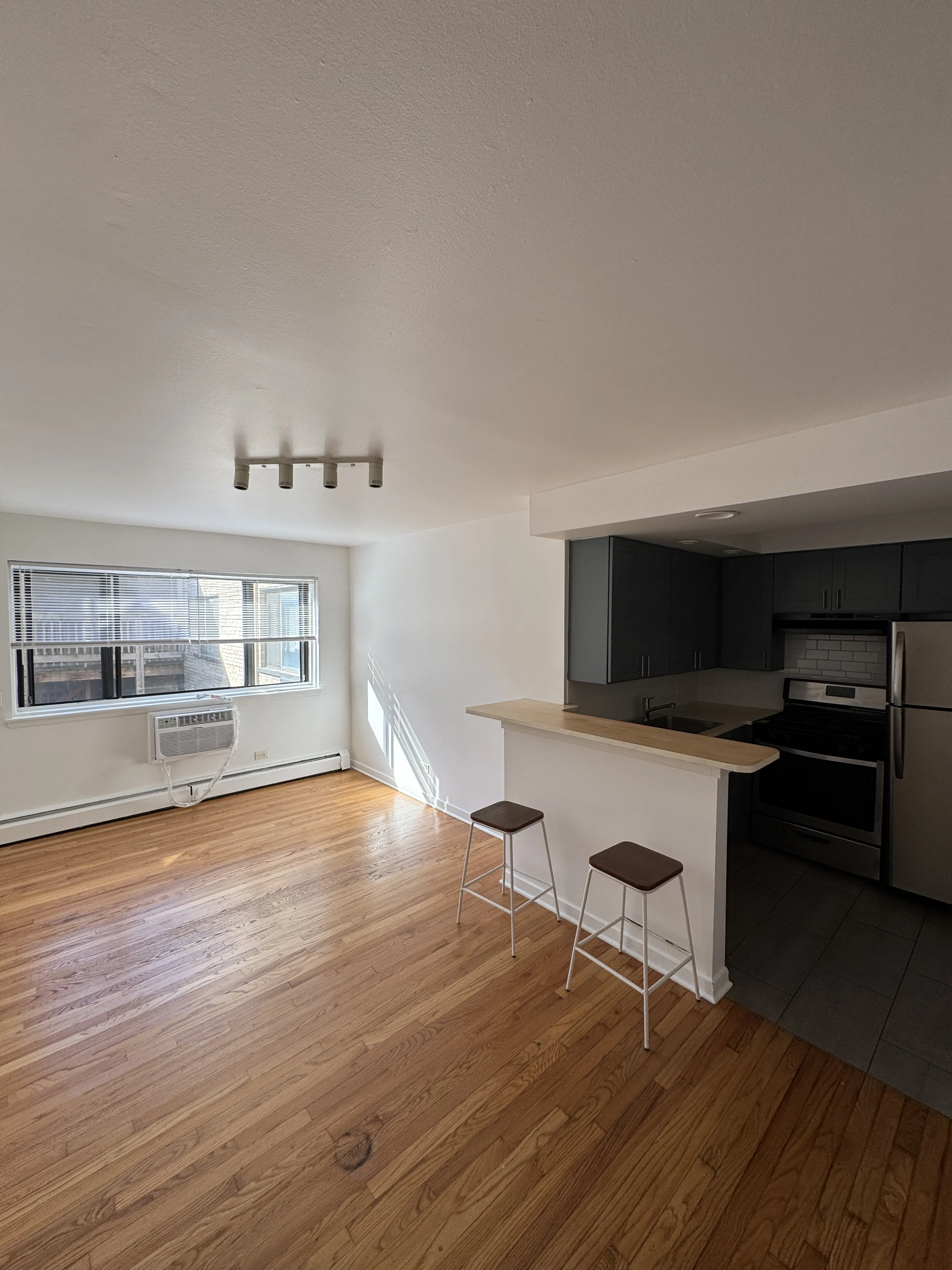 6972 N Sheridan Rd, , 60626, USA 60626-unit#209-Chicago-IL