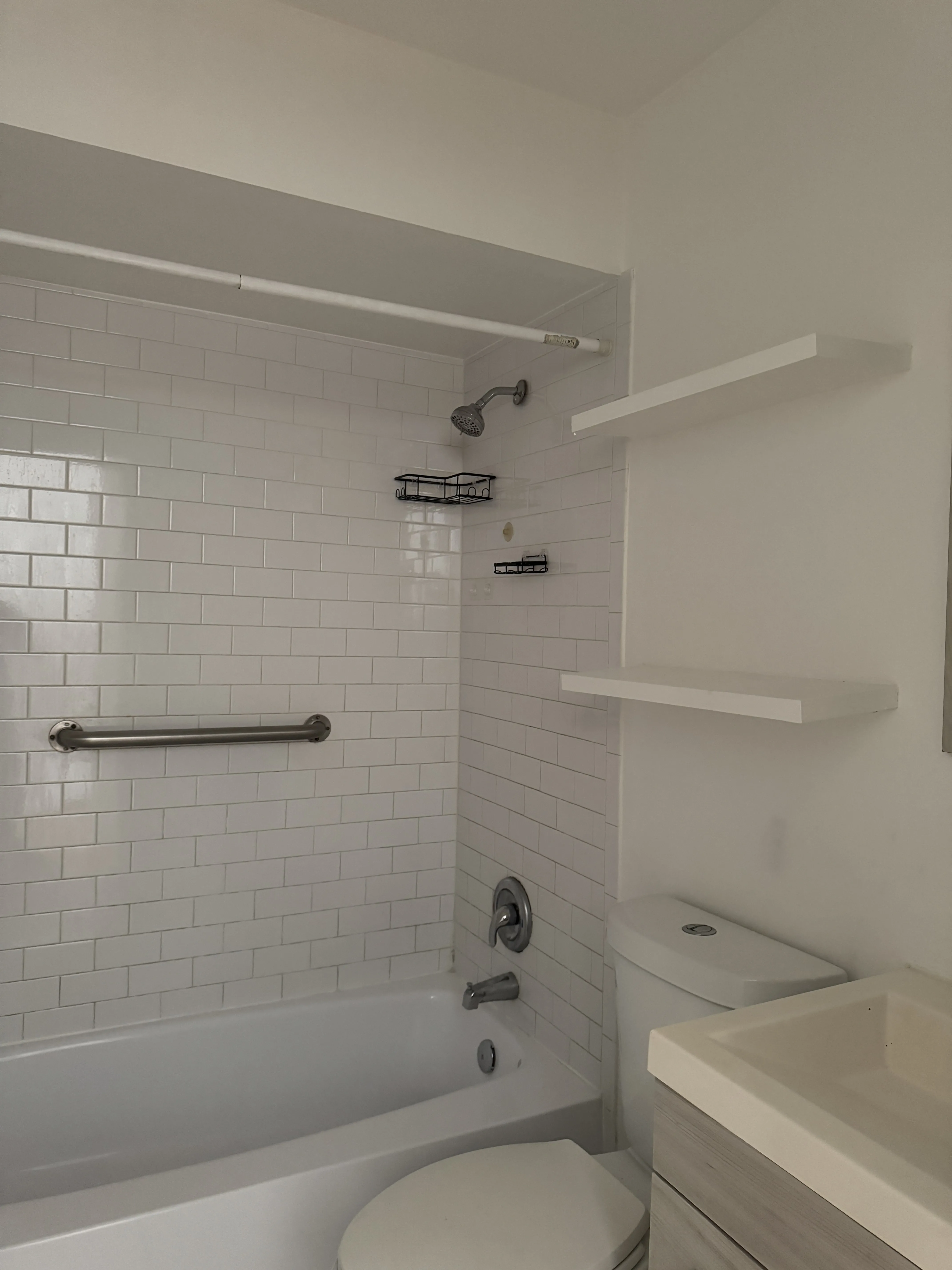 6972 N Sheridan Rd, , 60626, USA 60626-unit#209-Chicago-IL