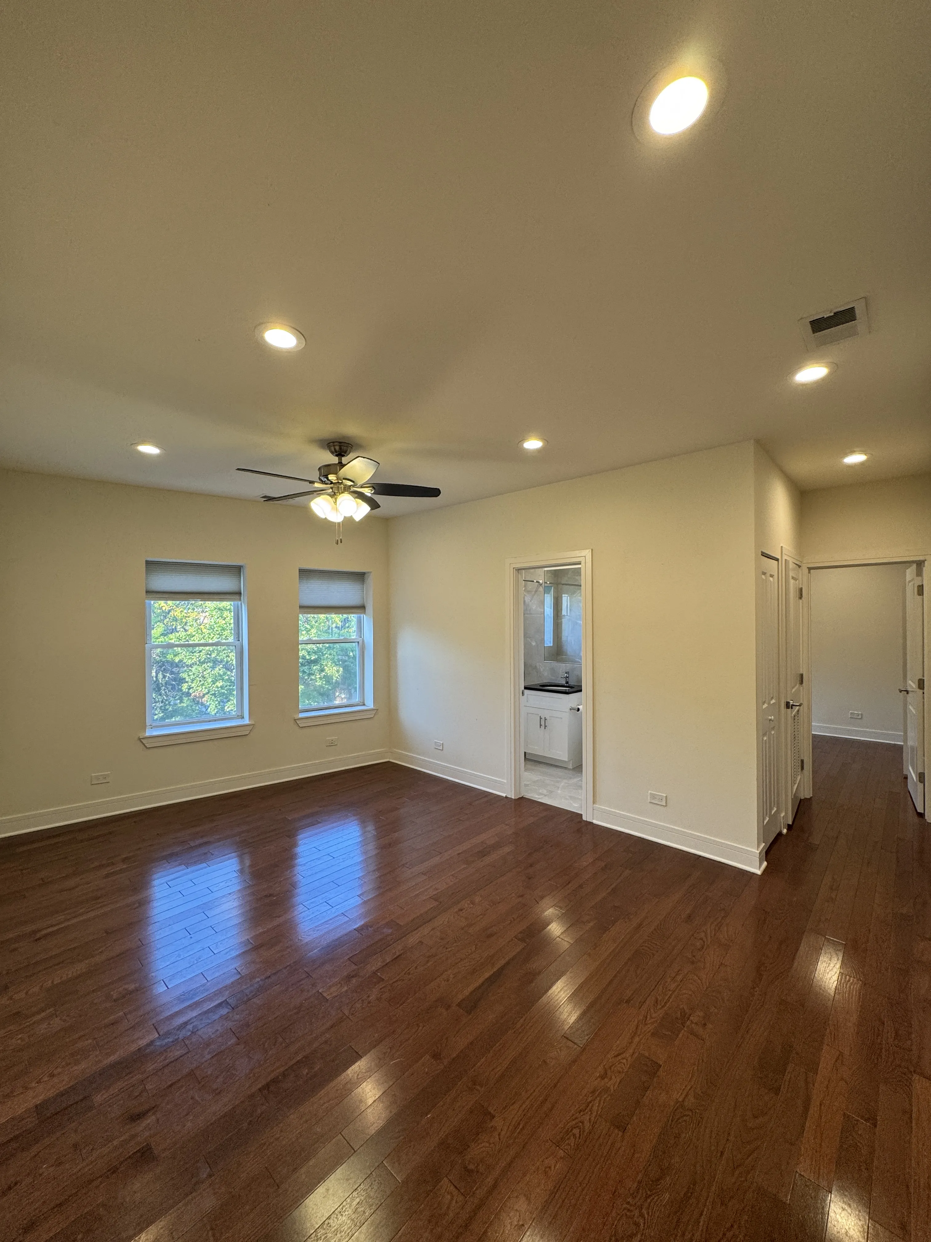 1161 W Lunt Ave, ,  60626, USA 60626-unit#2-Chicago-IL