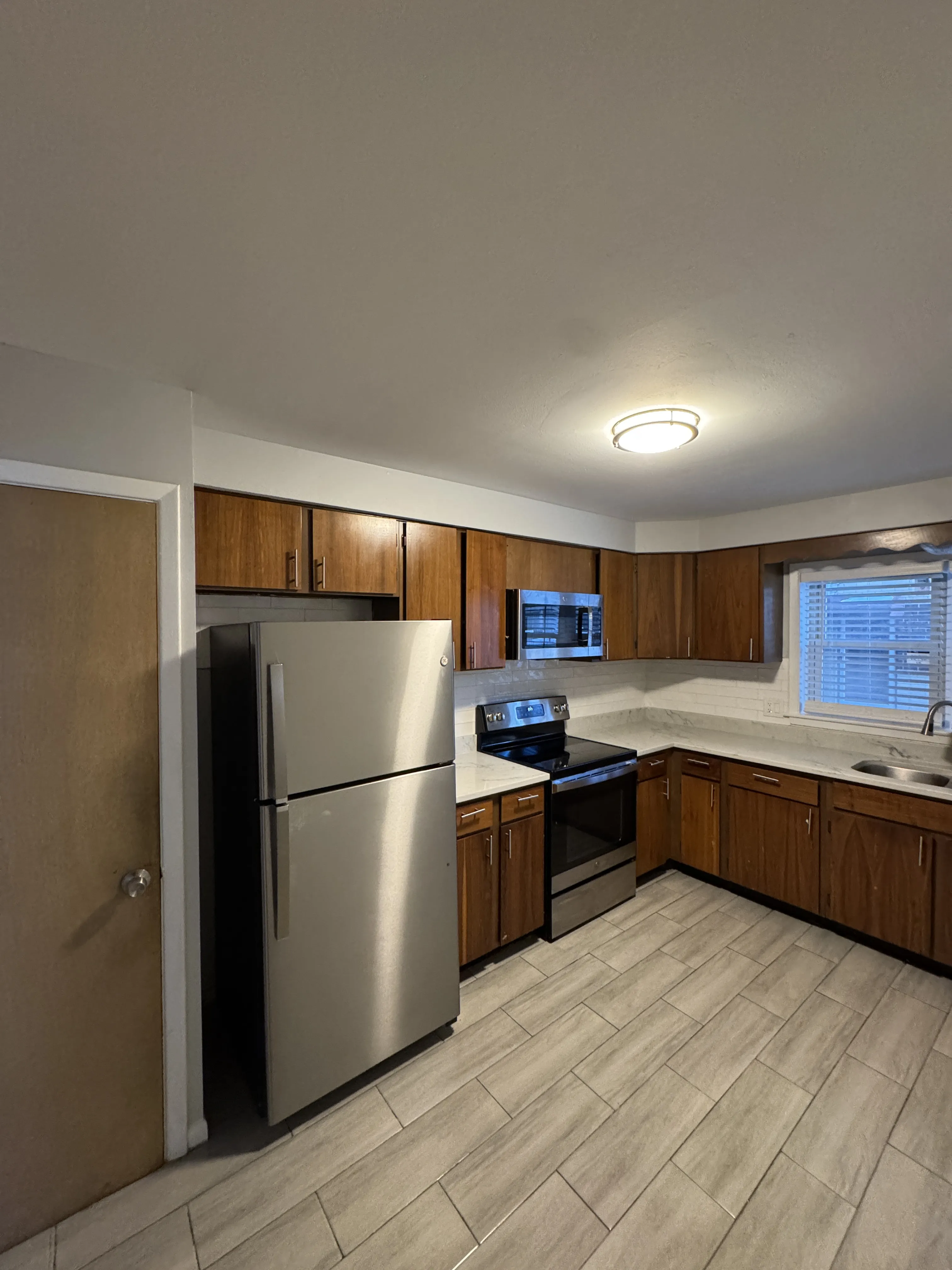 8644  Blvd, ,  60077, USA 60077-unit#101-Skokie-IL