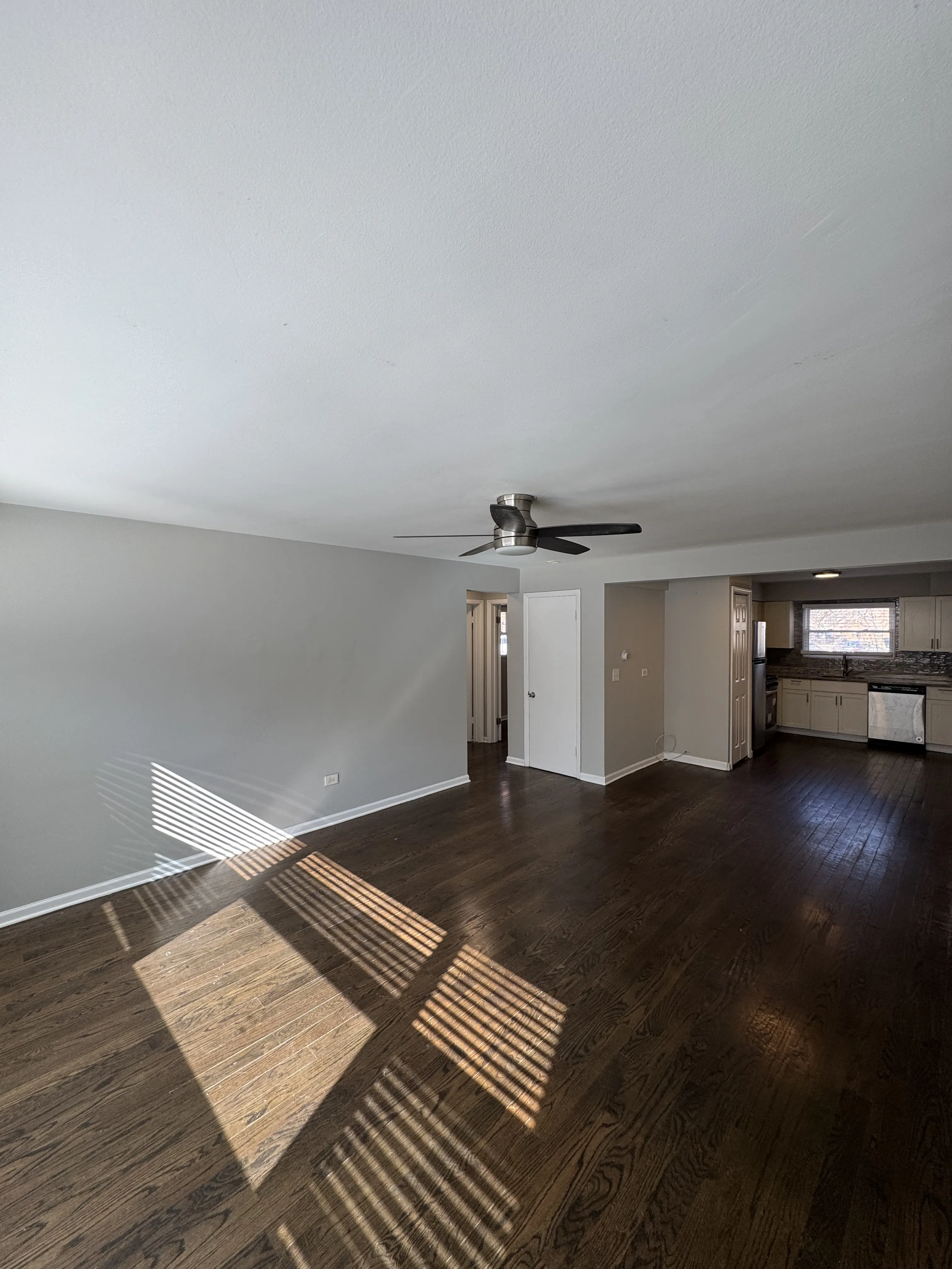 1325 W Sherwin Ave, ,  60626, USA 60626-unit#GB-Chicago-IL