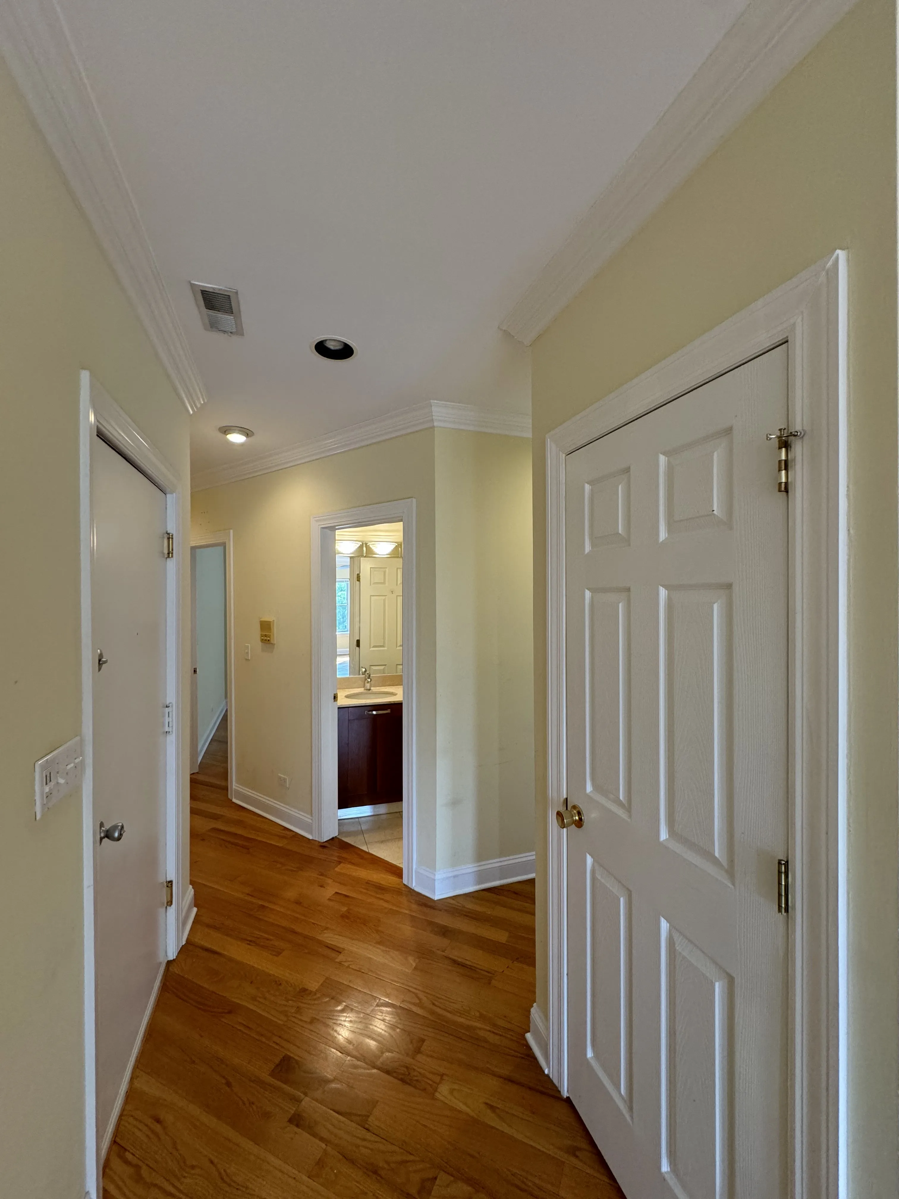 6949 N Oakley Ave, ,  60645, USA 60645-unit#1-Chicago-IL