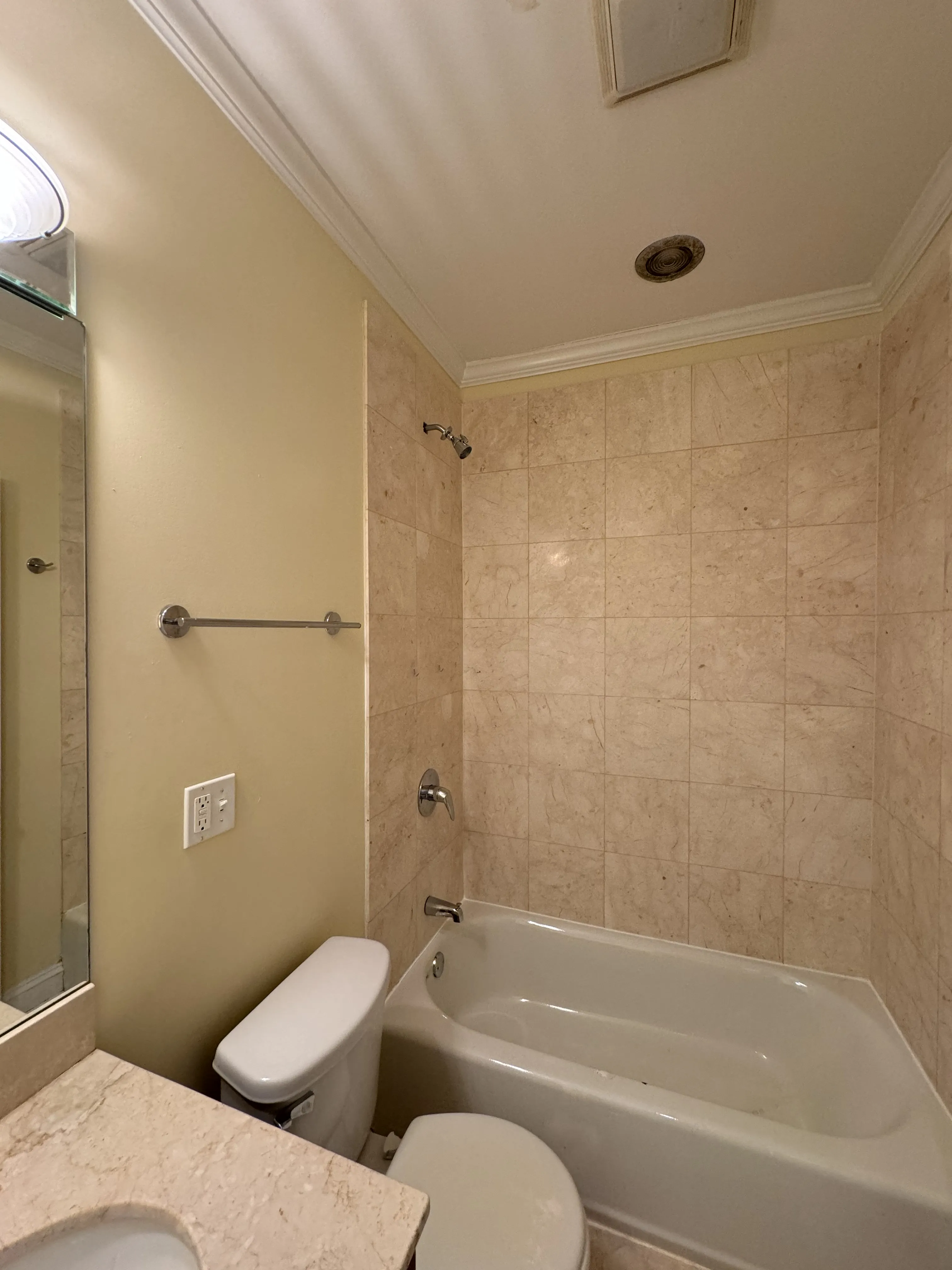 6949 N Oakley Ave, ,  60645, USA 60645-unit#1-Chicago-IL