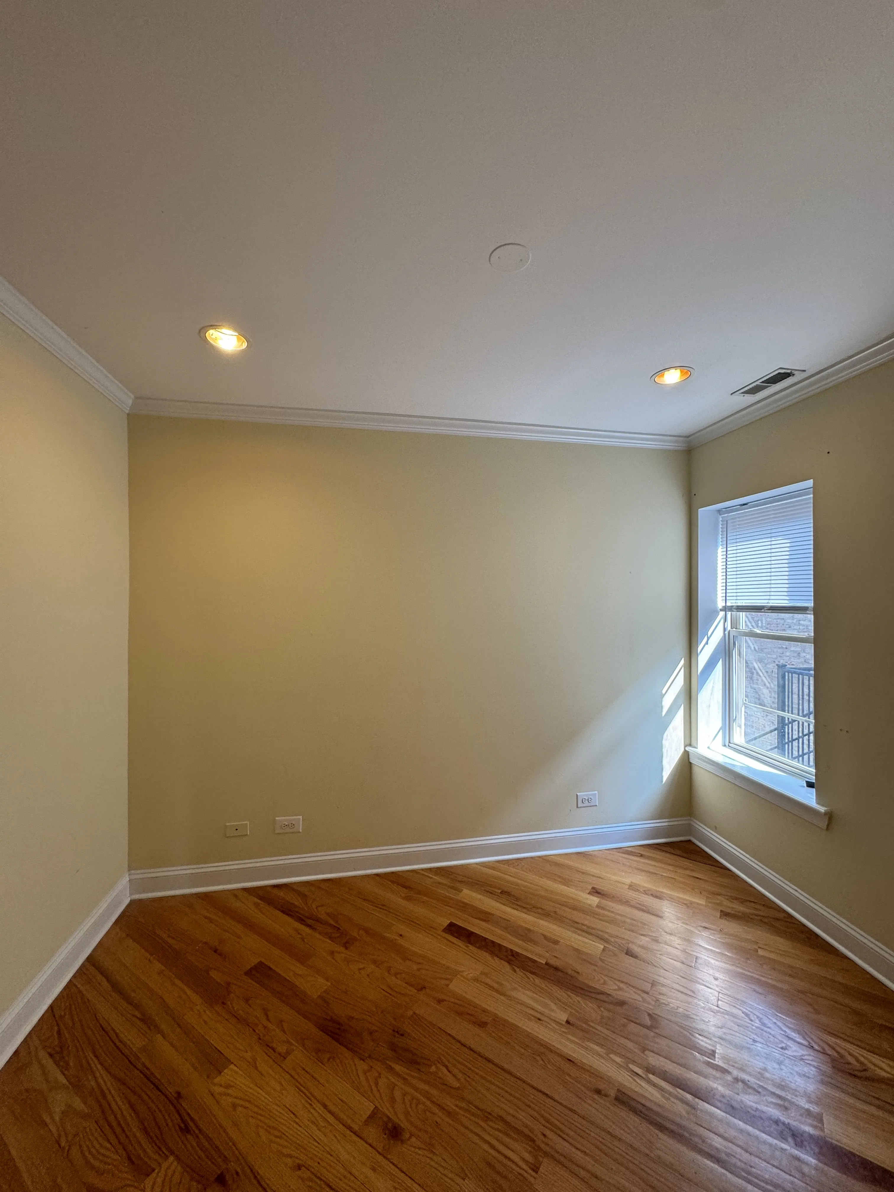 6949 N Oakley Ave, ,  60645, USA 60645-unit#1-Chicago-IL